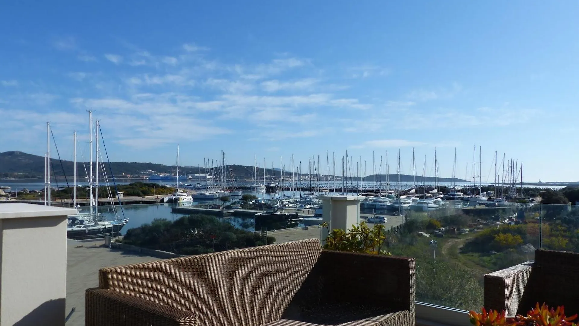 Apartment With Terrace For 4 People Olbia