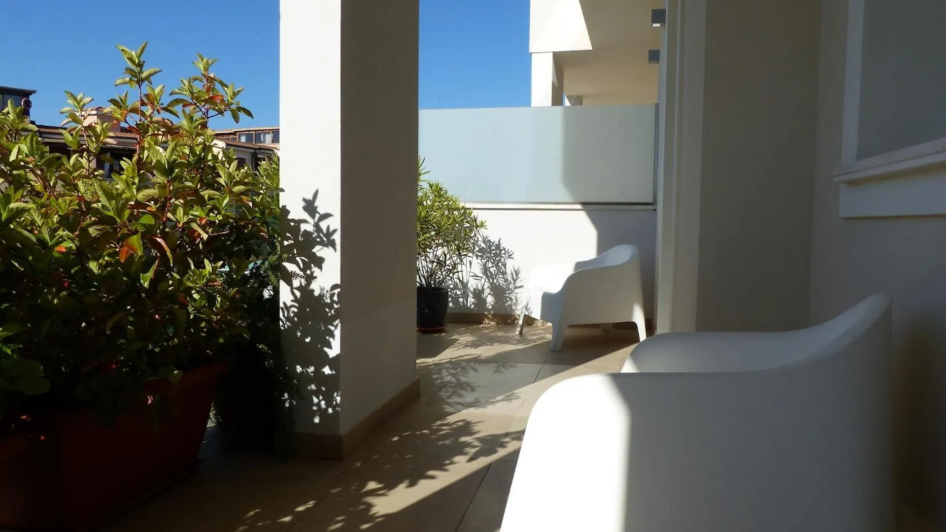 Apartment With Terrace For 4 People Olbia 0*,