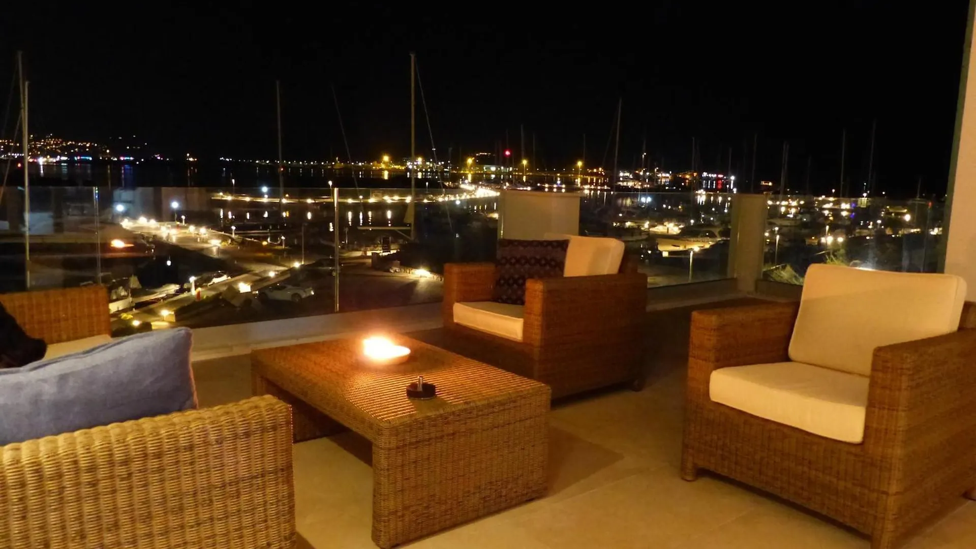 Apartment With Terrace For 4 People Olbia