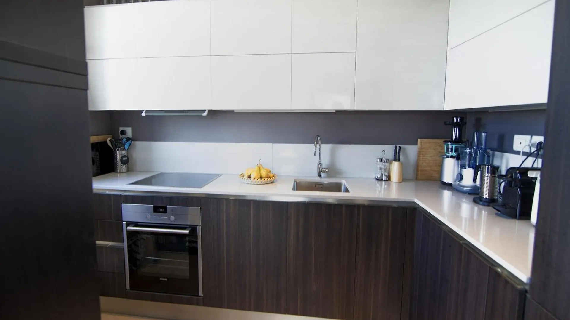 Apartment With Terrace For 4 People Olbia Italië
