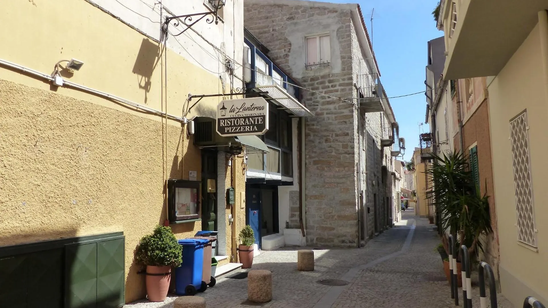 Apartment With Terrace For 4 People Olbia